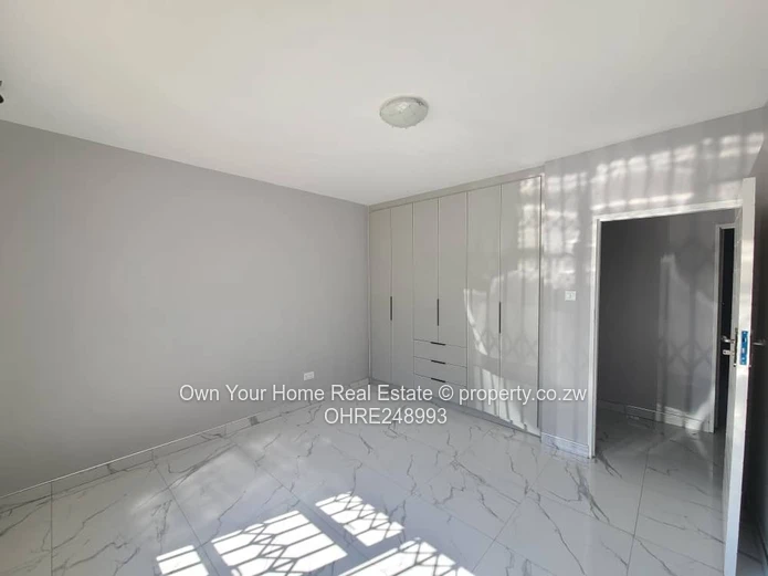 Avondale: Bright 3-Bed Renovated Home with Marble Floors