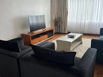 3 Bedroom Flat & Apartment