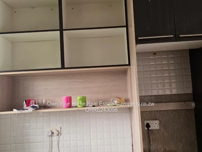 Westgate Sandton phase two .65k: Neat cottage