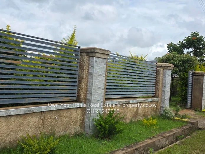 Westgate Sandton phase two .65k: Neat cottage