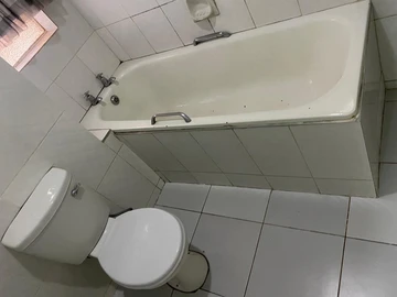 2 Bedroom Flat & Apartment