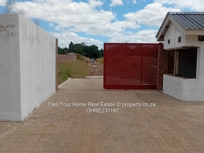 Chadcombe Cluster Stand