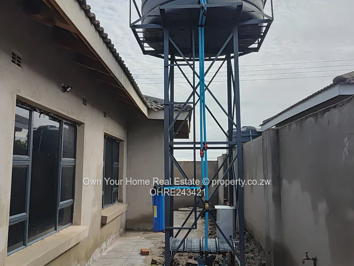 Mabvazuva house to let 