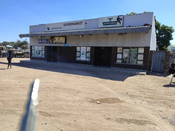 Glen norah B shops to  let 