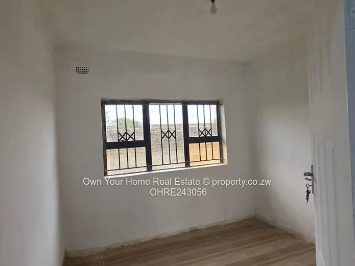 Westgate Sandton phase two .65k: Neat cottage