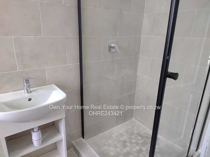 Mabvazuva house to let 