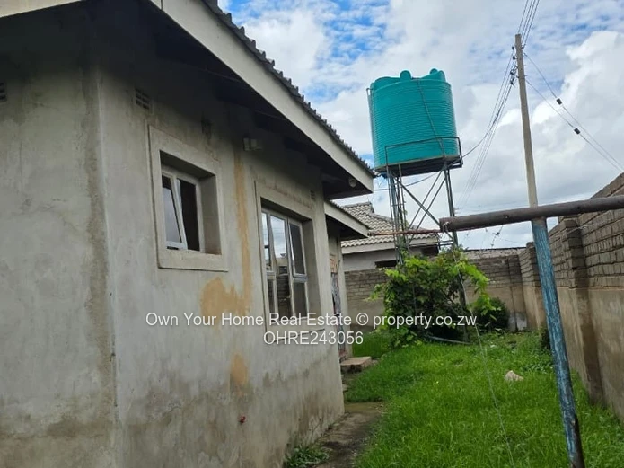 Westgate Sandton phase two .65k: Neat cottage