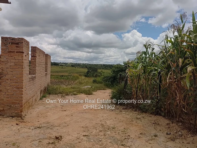 Macheke plot for sale