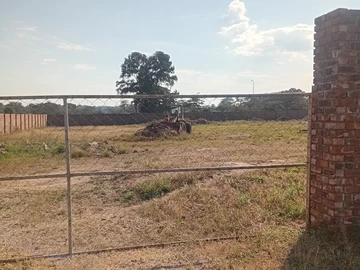 Commercial & Industrial Land